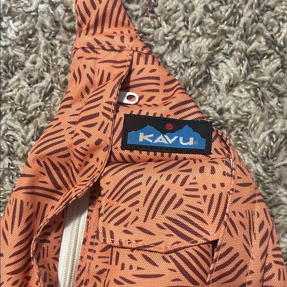 KAVU mini rope sling bag - Picture 2 of 4